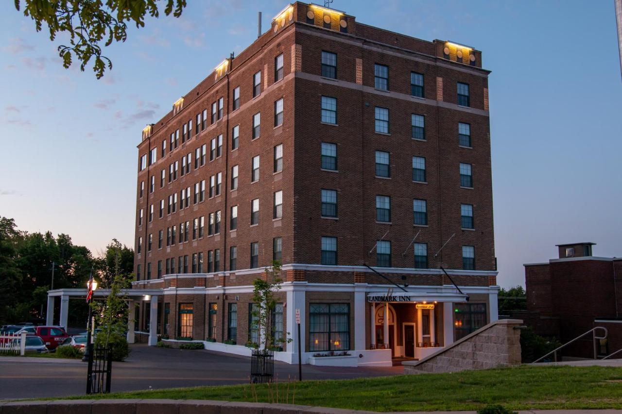 Landmark Inn Marquette Esterno foto