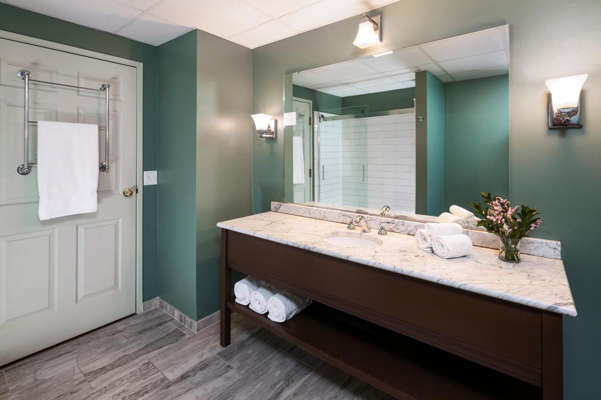 Landmark Inn Marquette Esterno foto