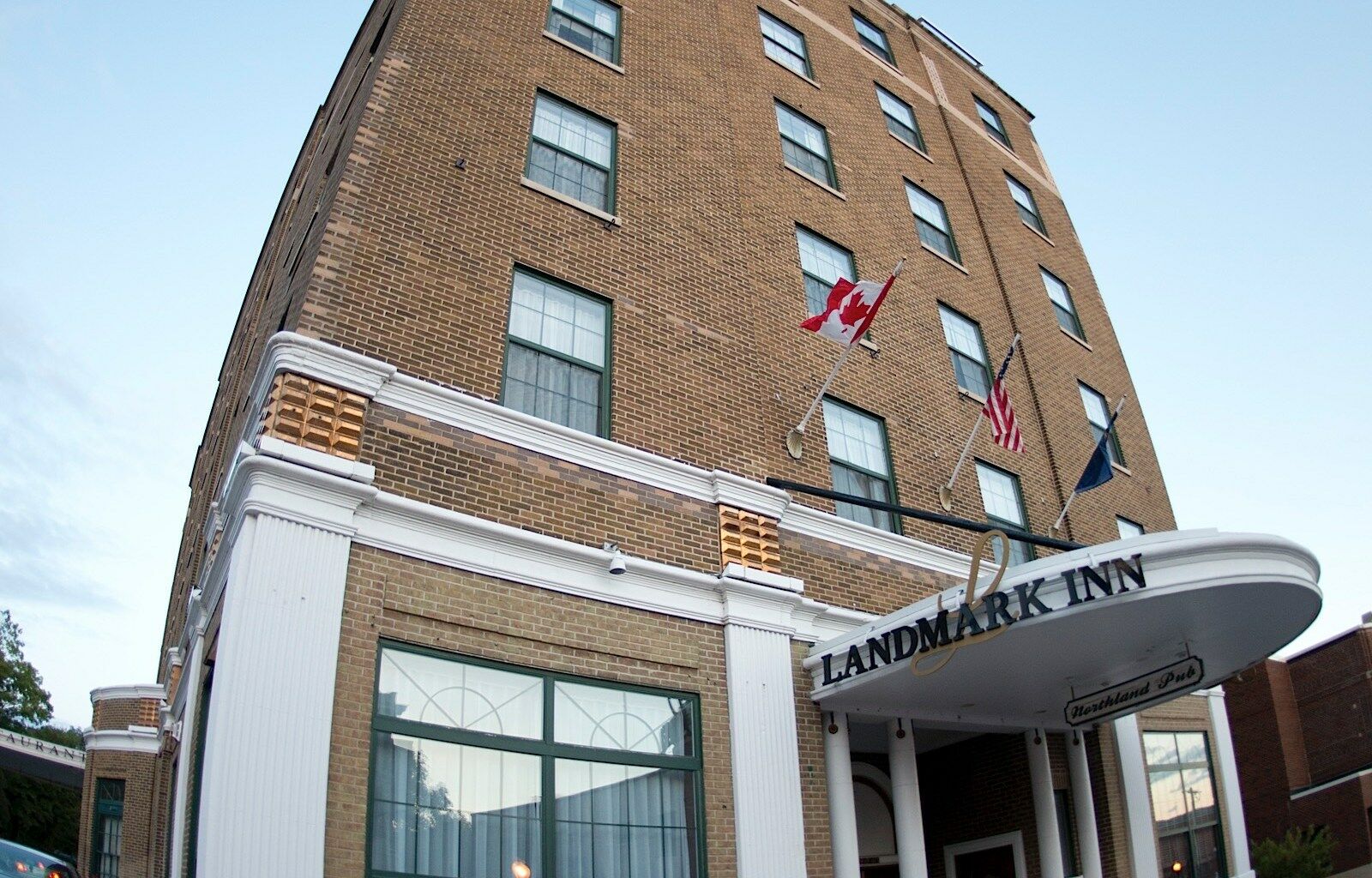 Landmark Inn Marquette Esterno foto